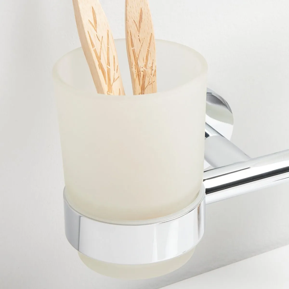 Scudo Delta Double Tumbler Holder in Chrome